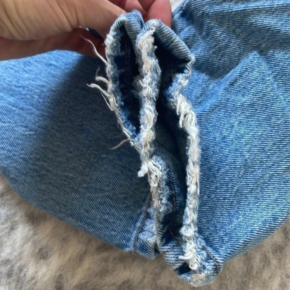 Abercrombie & Fitch High Rise Ripped  Jeans​ - Picture 11 of 13